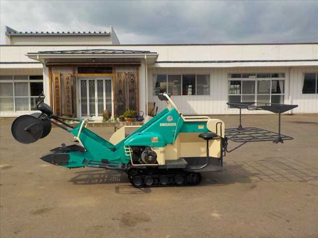 ポテトハーベスタ HQ60J 写真２