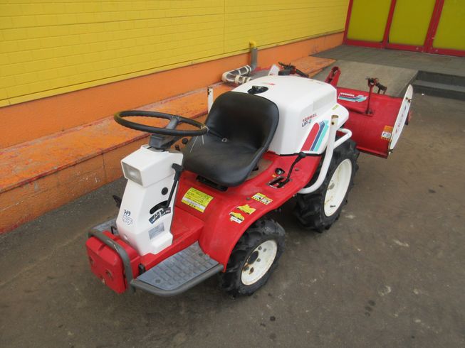 ヤンマー トラクター 写真