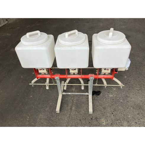 電動施肥機 MD-60DXE 写真２