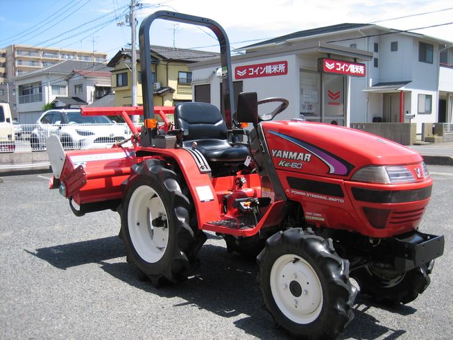 トラクター KE-60ABPUS4 写真３