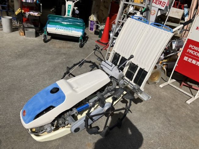 田植機 PC2D-70 写真２