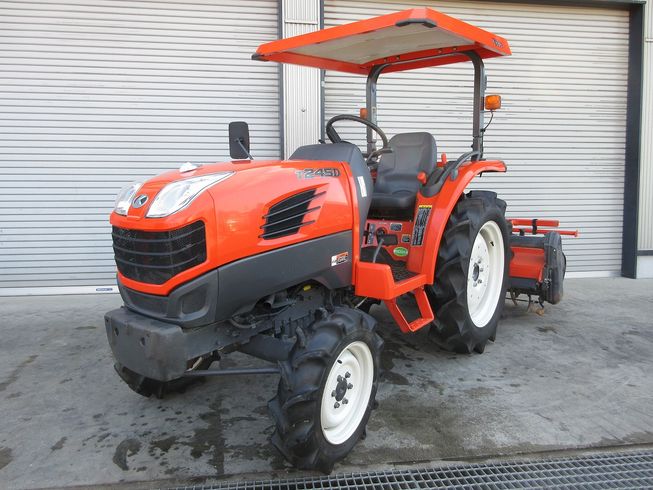 トラクター T245Ｄ 写真２