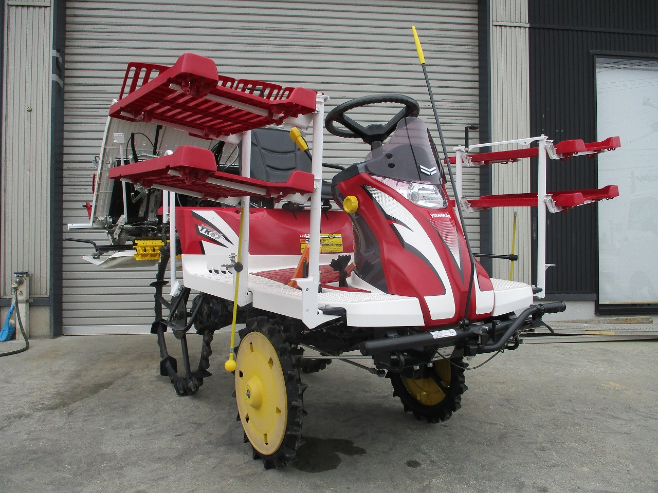 田植機 YR4J 写真２