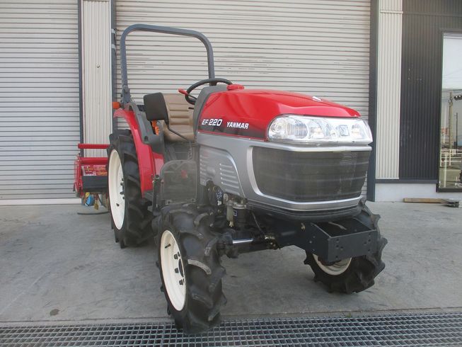 トラクター EF220 写真２