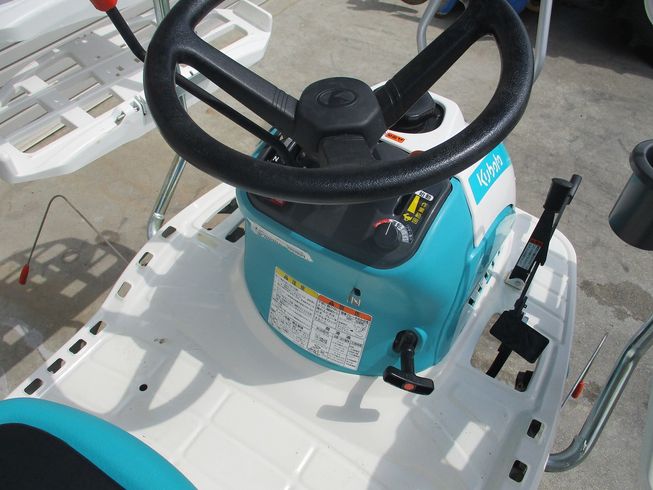 田植機 EP4-S 写真７