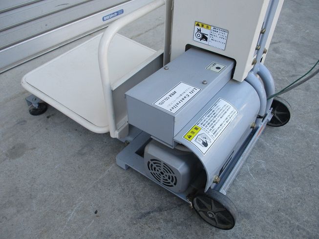 米袋昇降機 LE303-S 写真５