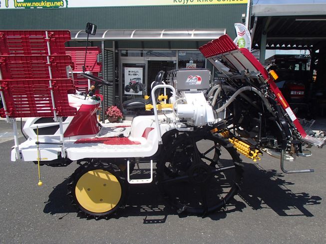 田植機 YR5D-XU-ZF 写真５