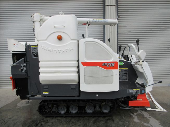 コンバイン AR216-GLW 写真３