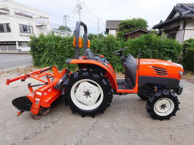 トラクター KT230 写真２