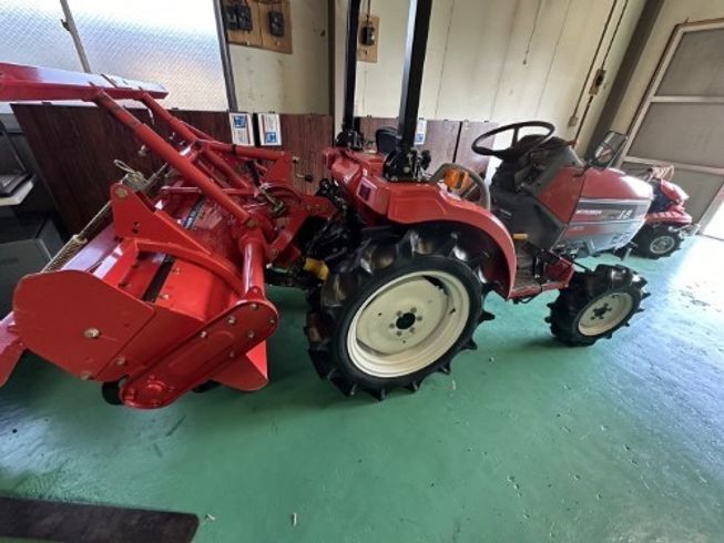 トラクター MTZ18 写真３