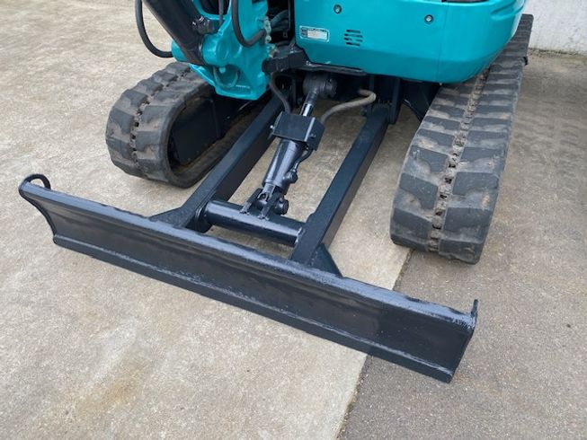 バックホー U-30-5 写真５