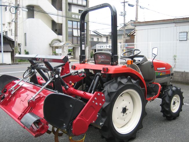 トラクター AF120VPUS4M 写真４