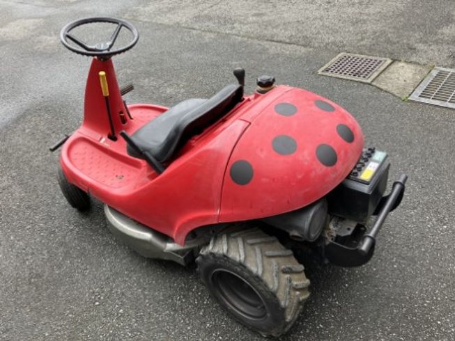 草刈機 UMJ1175J 写真３