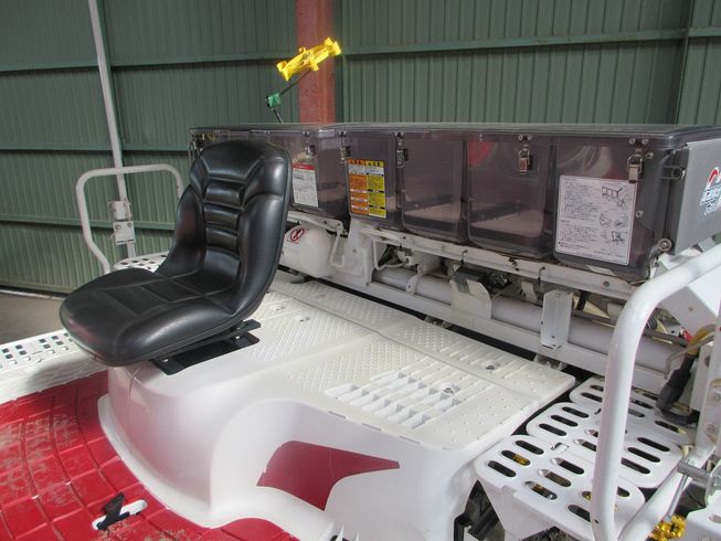 田植機 YR8D 写真６