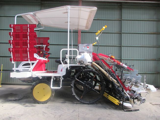 田植機 YR8D 写真４