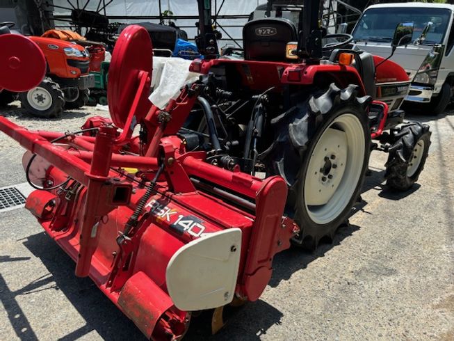 トラクター F210 写真７