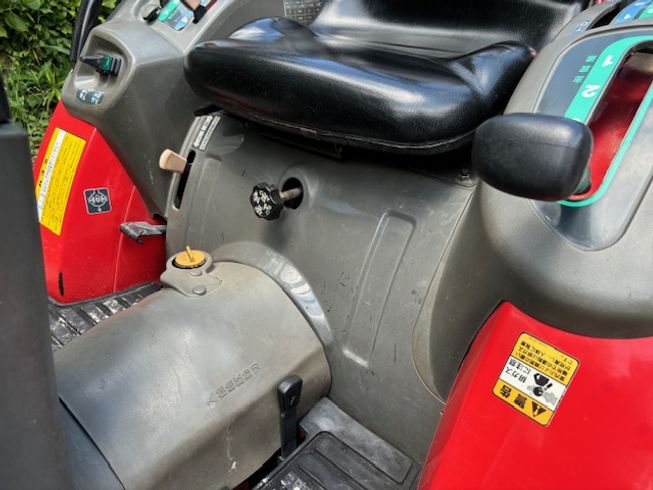 トラクター F210 写真９