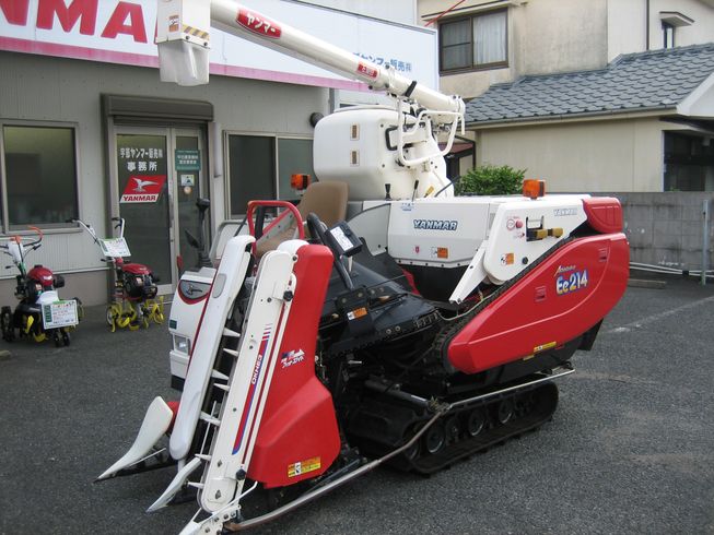 コンバイン EE214G JFS 写真２