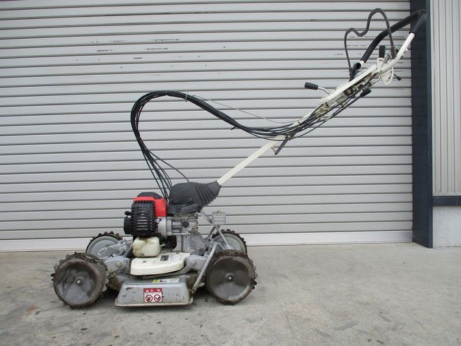 草刈機 AZ550 写真３