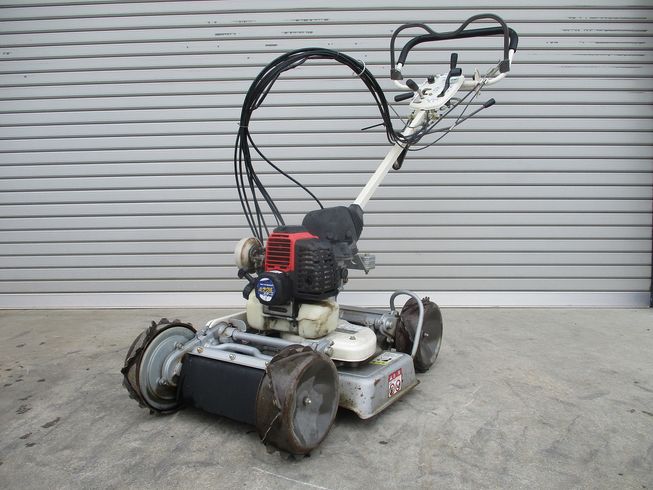 草刈機 AZ550 写真２