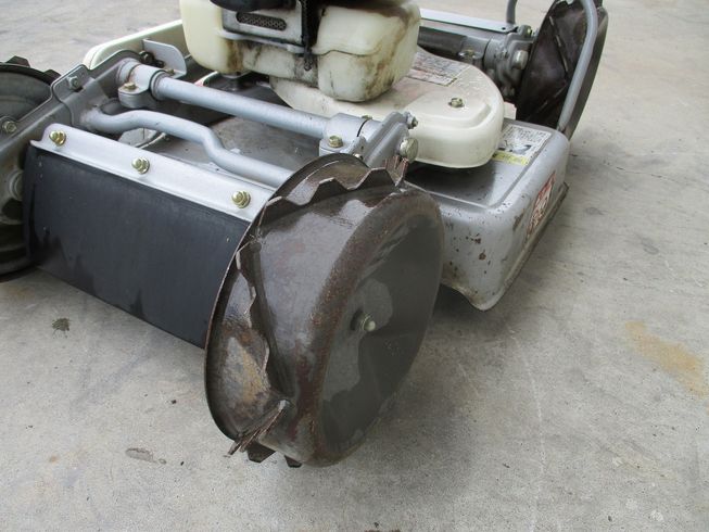 草刈機 AZ550 写真９