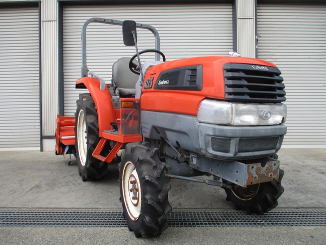 トラクター KL25 写真２