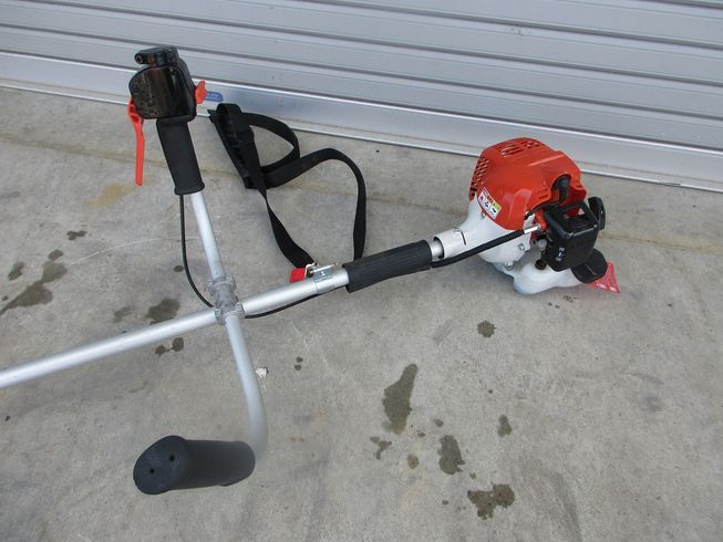 草刈機 KC26MX1 写真２