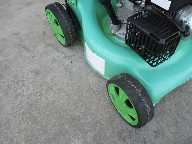 芝刈り機 HG-ESN158T 写真７