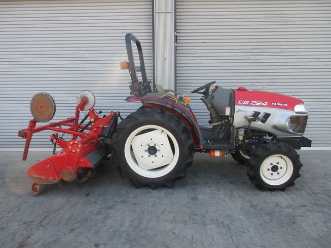 トラクター EG224 J-change 写真４