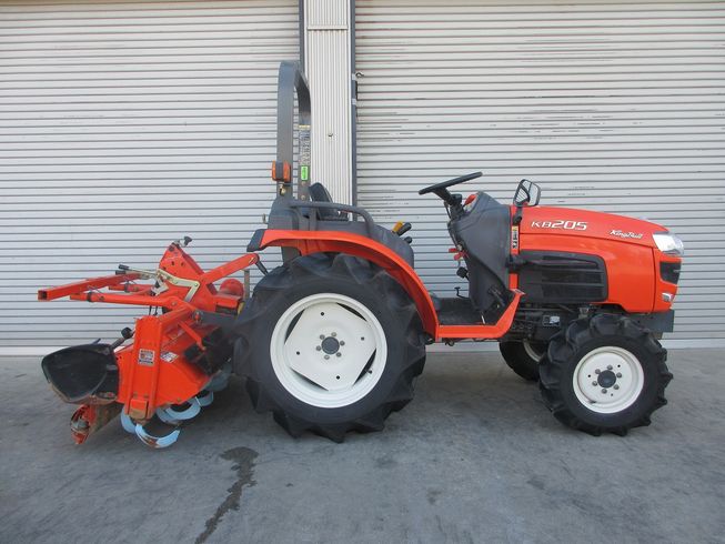 トラクター KB205 写真４