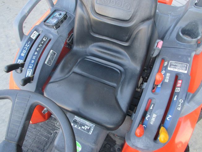トラクター KB205 写真８