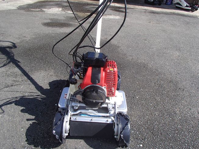 畦草刈機 AZ851F 写真２