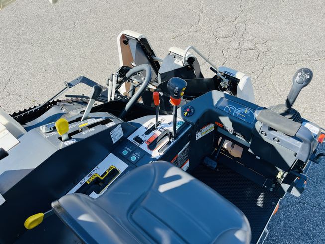 コンバイン V323G 写真９