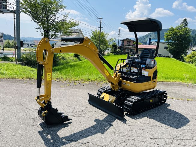 バックホー 017CR 写真２