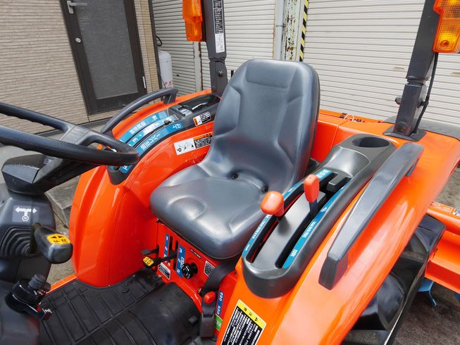 トラクター T240D 写真７