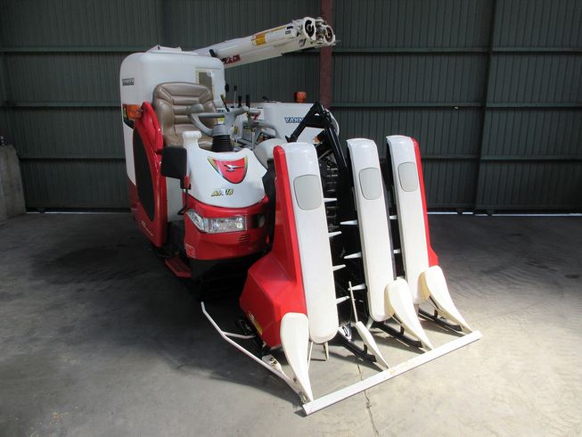 コンバイン AJ318 写真２