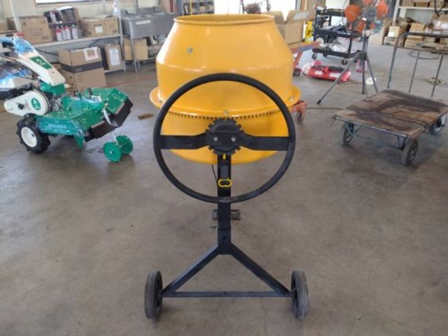 コンクリートミキサー HCM450 写真５