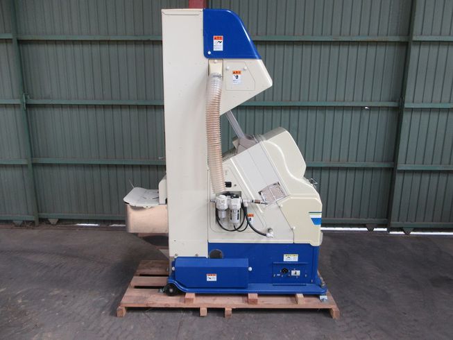 色彩選別機 FGS-2000 写真４