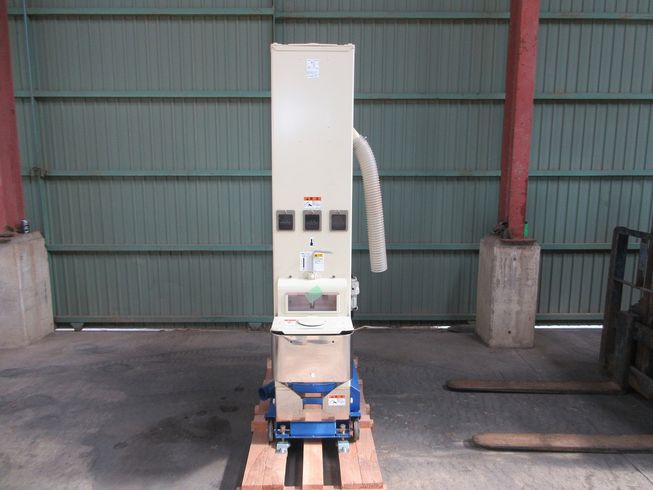 色彩選別機 FGS-2000 写真７