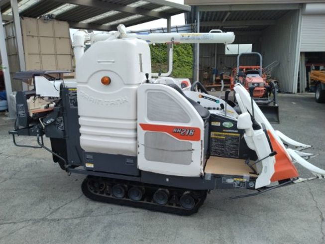 コンバイン AR216-GLW 写真２