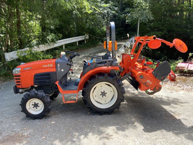 トラクター KB16 写真３