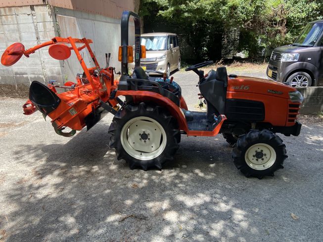 トラクター KB16 写真４