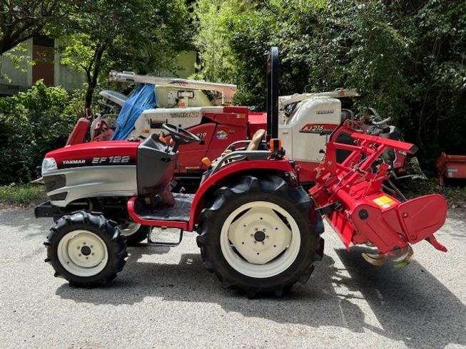トラクター EF122 写真４