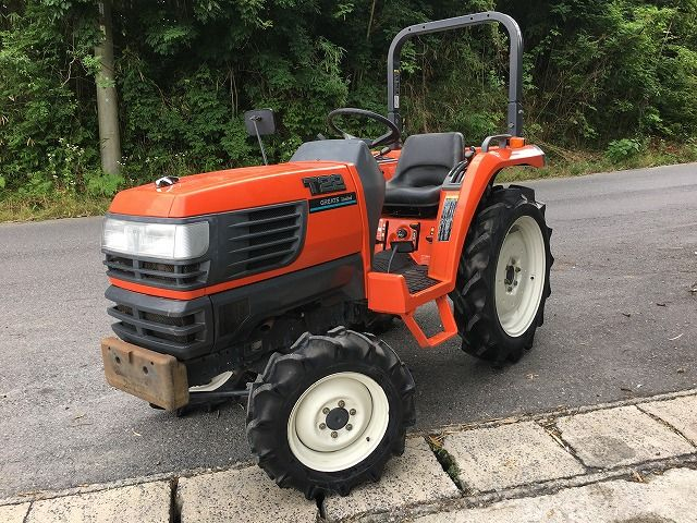 クボタ トラクター 写真