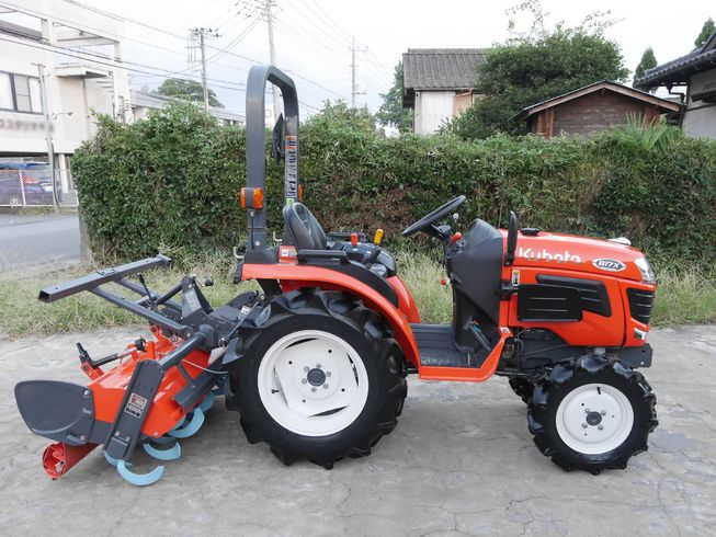 トラクター B17X SPECIAL 写真２