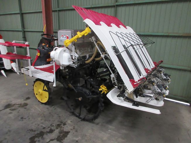 田植機 YR4J 写真３