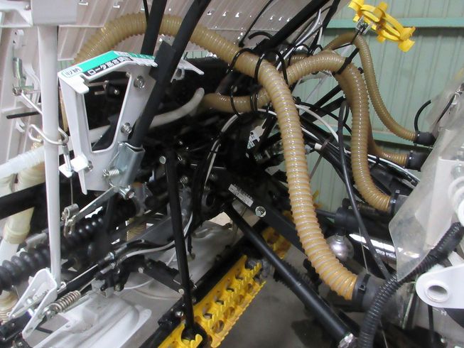 田植機 YR4J 写真９