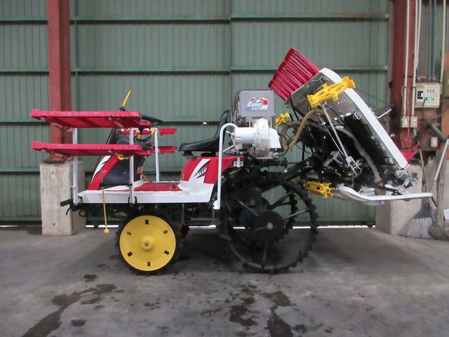 田植機 YR4J 写真２