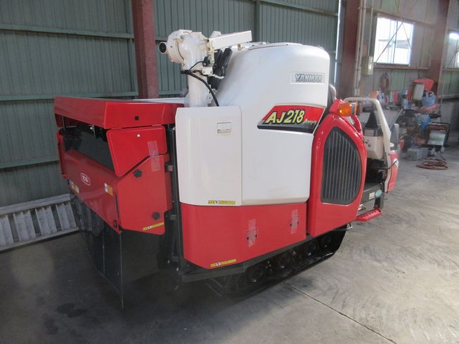 コンバイン AJ218G 写真３