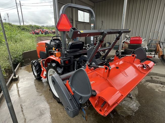 トラクター NB19MA 写真４